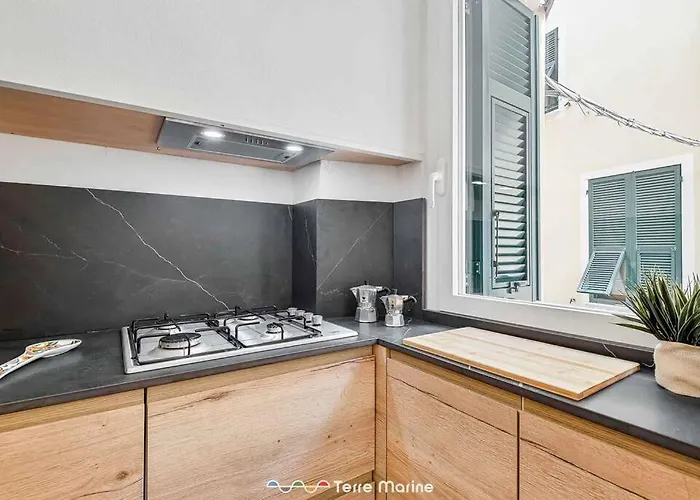 Xx Di Mare, Terre Marine Daire *